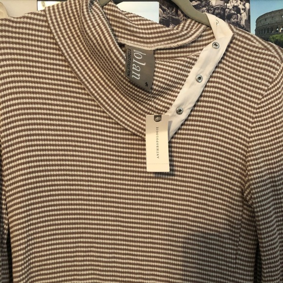 NWT anthropology snap-cowl sweater - Picture 2 of 3